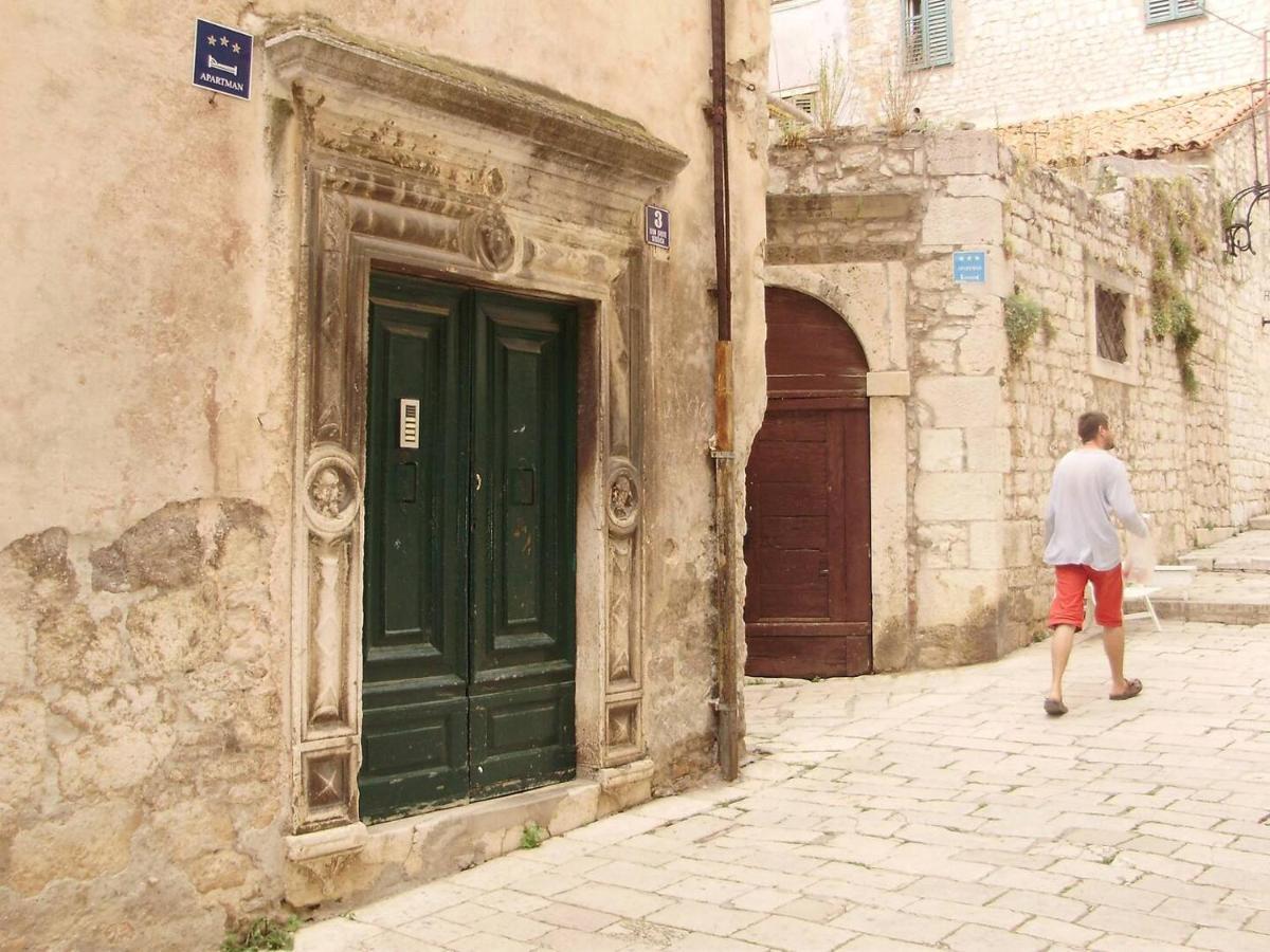 Studio Apartment In The Old City Of Šibenik Екстериор снимка